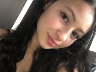 Eroottinen videokeskustelu Mitsuyi-Cute