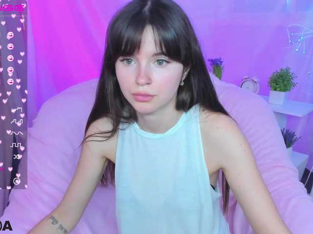 Kuvat MiyaEvans ❤️❤️❤️Hey! I am New! Ready to play with you-My goal: Get Naked/2222 tokens/❤️❤️❤️ #new #feet #18 #natural #brunette [none]