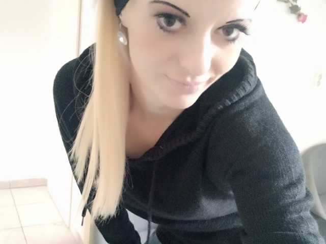 Kuva profiilista MoaningKitty23