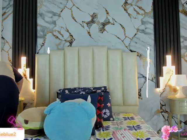 Lähettää kuvakaappauksia mollieblue69