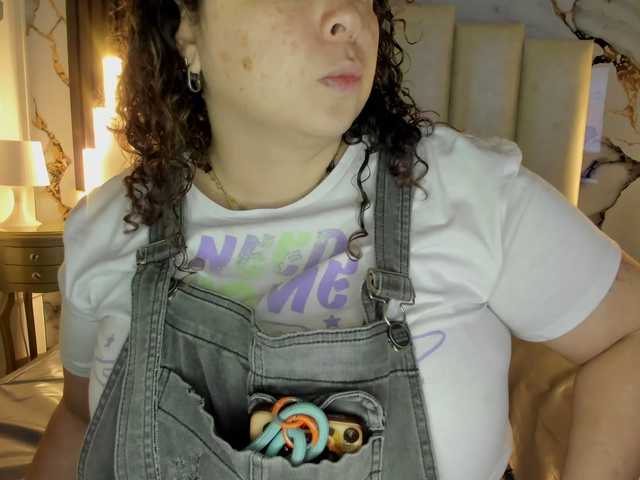 Lähettää kuvakaappauksia mollieblue69