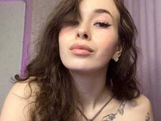 Eroottinen videokeskustelu MollyMyles