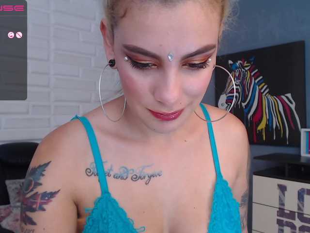 Kuvat MollyReedX ♠ Pin up girl ready to have fun today ♠ ♥♥ Fingering for 120 ♥ Spank my Pussy daddy!!!
