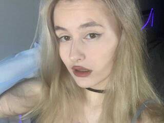 Eroottinen videokeskustelu MollyToads