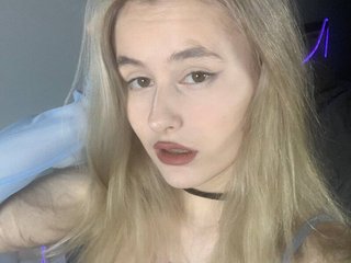 Eroottinen videokeskustelu MollyToads