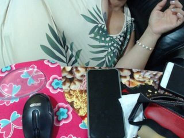 Lähettää kuvakaappauksia monalindagold