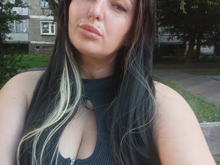 Eroottinen videokeskustelu MonicaMilf