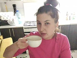 Eroottinen videokeskustelu MonicaMilf