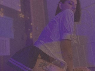 Eroottinen videokeskustelu Alice_Moon