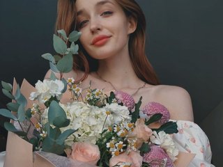 Eroottinen videokeskustelu MoonDustGirl