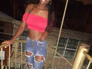 Eroottinen videokeskustelu More-hot