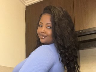 Eroottinen videokeskustelu MsPoney