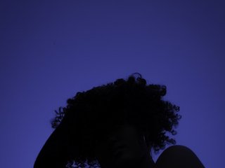 Eroottinen videokeskustelu Mullaqueen