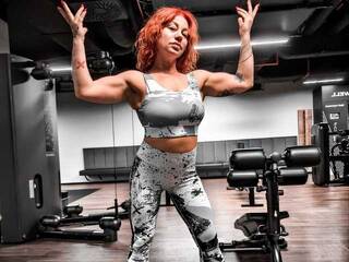 Eroottinen videokeskustelu MuscularMommy