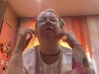 Eroottinen videokeskustelu MysticNyah