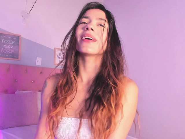 Lähettää kuvakaappauksia Nadia-Roses