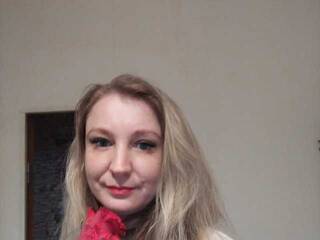 Eroottinen videokeskustelu Nadin-2