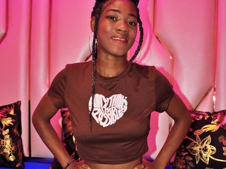 Eroottinen videokeskustelu NahomyyBrownn