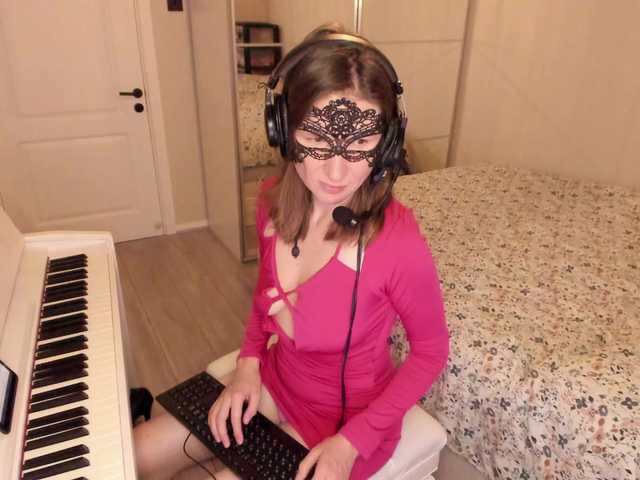 Kuvat PianoGirl Hi everyone. I am Anastasia :) 101 Take off dress, 102 put on dress, 103 change the dress, 70 autodj - dance, 1001 - to cut the dress my choice, 3001 - to cut the dress your choice, 10001 - take off mask