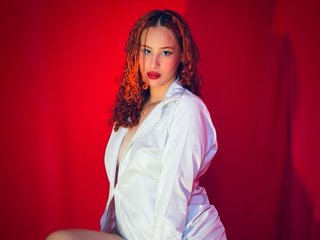 Eroottinen videokeskustelu NamiCurls