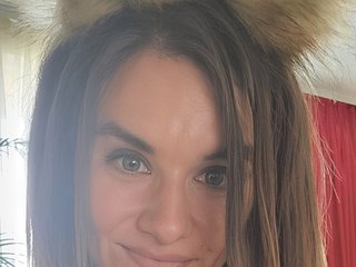 Eroottinen videokeskustelu Nanny-Lora