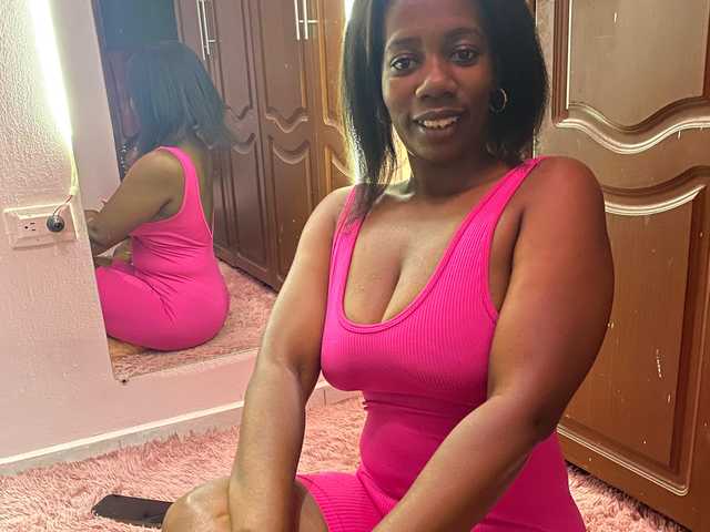 Kuva profiilista NaomiEmber