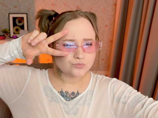 Kuva profiilista NaomiRey