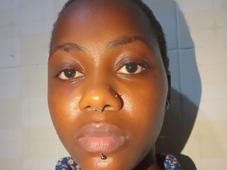 Eroottinen videokeskustelu nasty-diva