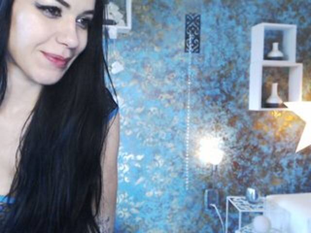 Lähettää kuvakaappauksia n__Tara__n