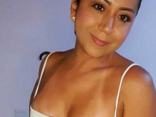 Eroottinen videokeskustelu NatashaCors