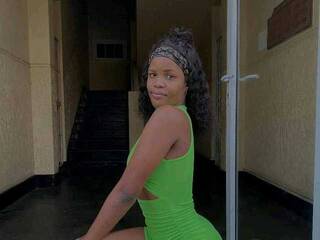 Eroottinen videokeskustelu NATURALSEXY01