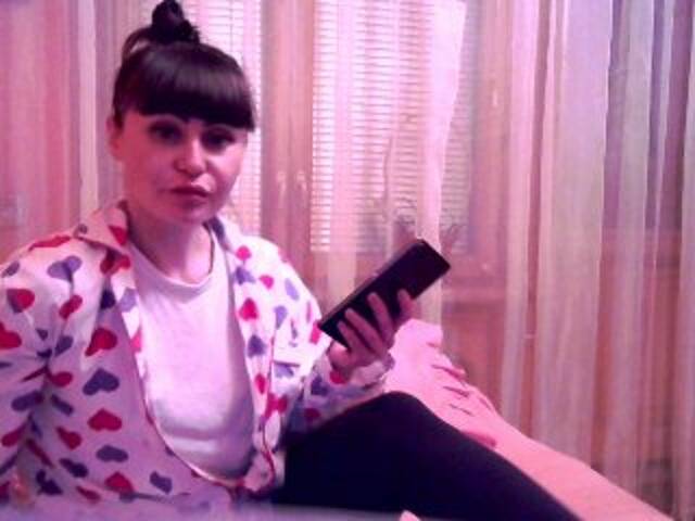 Lähettää kuvakaappauksia Naughtykesha1