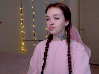 Eroottinen videokeskustelu NaughtyMable
