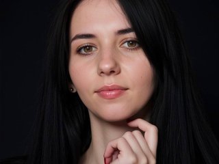 Eroottinen videokeskustelu NayaLight