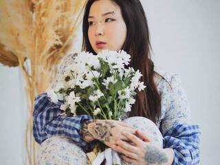 Eroottinen videokeskustelu Nefertitti1