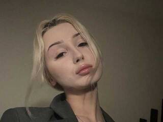 Eroottinen videokeskustelu meow00010