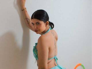 Eroottinen videokeskustelu Nicolane-Palmer1