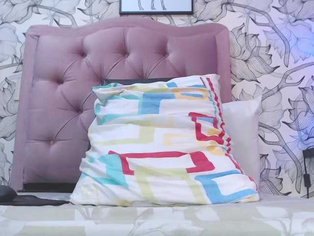 Lähettää kuvakaappauksia NicolTamara