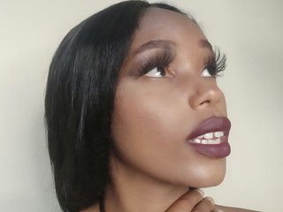 Eroottinen videokeskustelu missthigh