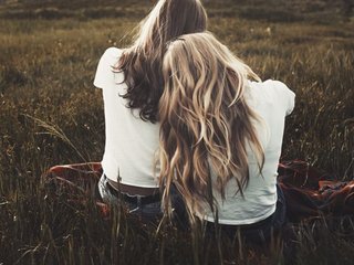 Eroottinen videokeskustelu Nika-Riuna