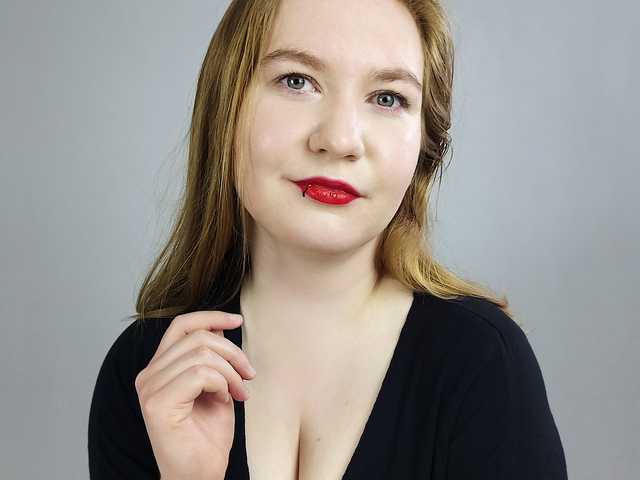 Kuva profiilista NikkiWild