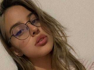 Eroottinen videokeskustelu NikolleWinner