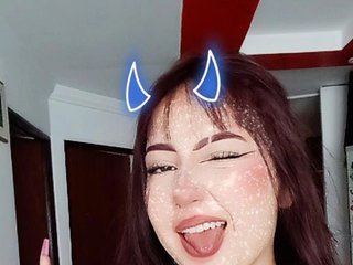 Eroottinen videokeskustelu niky-cherry