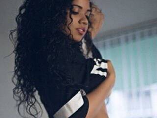 Eroottinen videokeskustelu NikyyVega