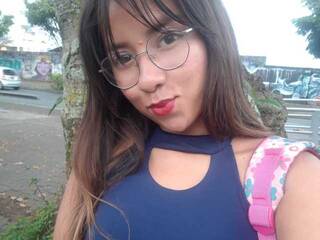 Eroottinen videokeskustelu Nini-23