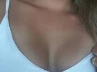 Eroottinen videokeskustelu nnefertiti