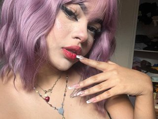 Eroottinen videokeskustelu OdetteMoreau