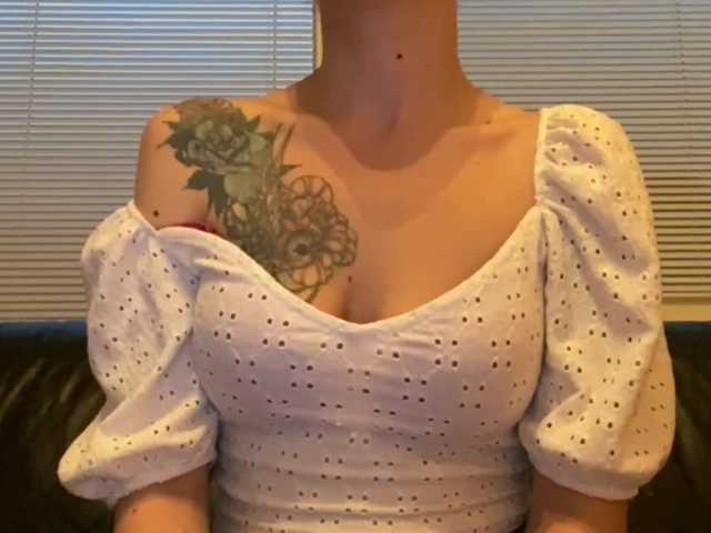 Lähettää kuvakaappauksia Olivia19Noah