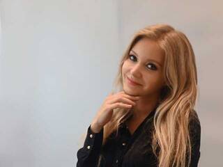 Eroottinen videokeskustelu OliviaTasty