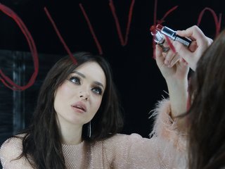 Eroottinen videokeskustelu OlivkaVif